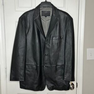 Like New Stafford Executive Men’s Black Leather Jacket Size L